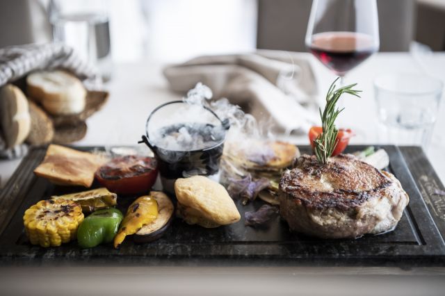 Scopri il ristorante Mumant a San Cassiano in Alta Badia Immagine: ristorante a San Cassiano in Badia